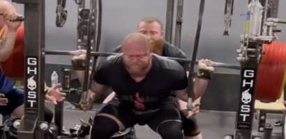 phillip-herndon-squats-412.7-kilograms-(910-pounds)-for-new-massive-personal-record