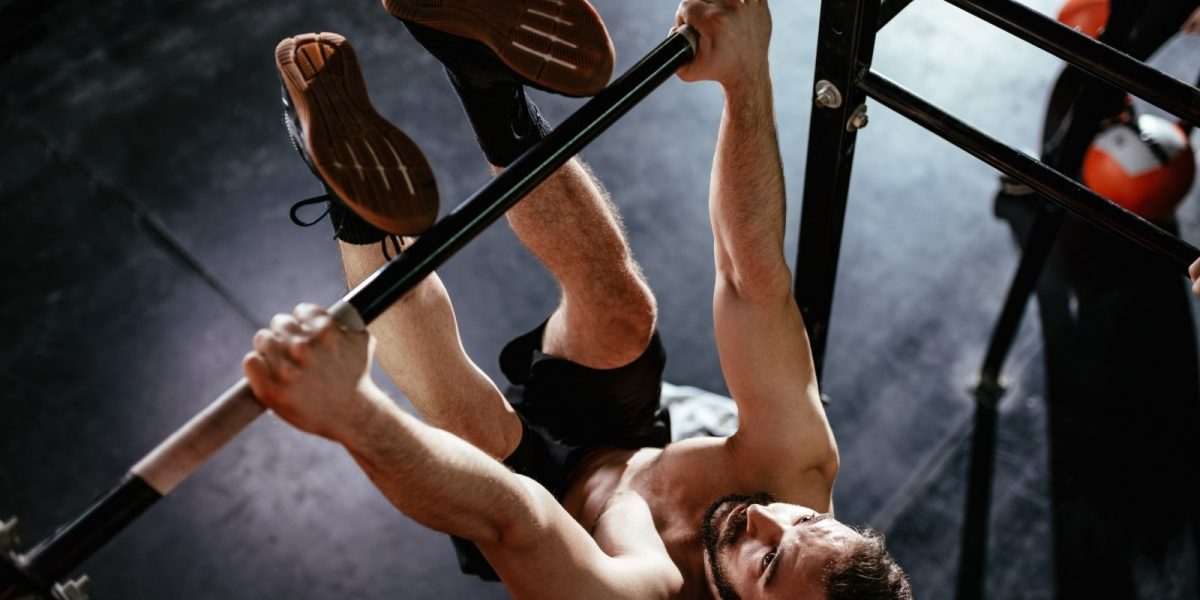 how-to-do-the-toes-to-bar-for-core-strength-and-power