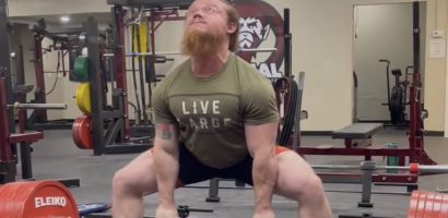 powerlifter-blake-lehew-destroys-a-384.6-kilogram-(848-pound)-beltless-deadlift