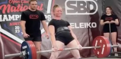 powerlifter-natalie-richards-totals-over-500-kilograms-weighing-57kg-at-powerlifting-america-nationals