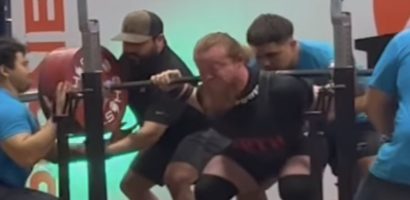 blake-lehew-breaks-317.5-kilogram-(700-pound)-raw-squat-barrier-in-competition