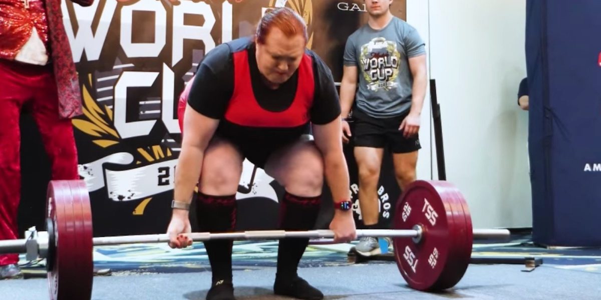 masters-powerlifter-racheal-paveglio-(100-kg+)-sets-raw-world-record-with-230-kilogram-(507-pound)-deadlift