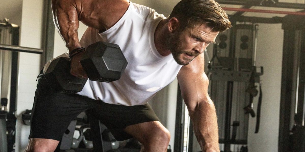 chris-hemsworth-diagrams-a-killer-upper-body-workout-fit-for-an-action-star