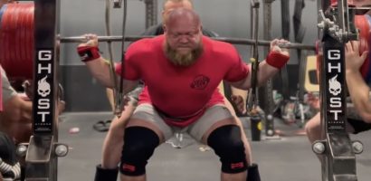 phillip-herndon-squats-414.5-kilograms-(914-pounds),-unofficially-more-than-world-record