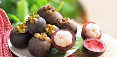 mangosteen:-a-guide-to-its-benefits,-nutritional-profile,-and-potential-risks