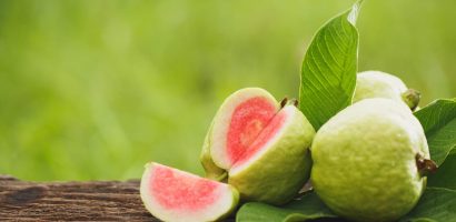 the-top-benefits-of-guava:-from-skin-to-heart-health