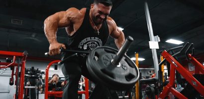 new-mr.-olympia-derek-lunsford-trains-back-at-legendary-bev-francis-powerhouse-gym